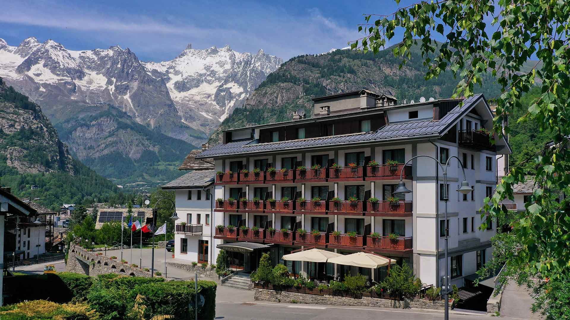 Cresta Et Duc Hotel