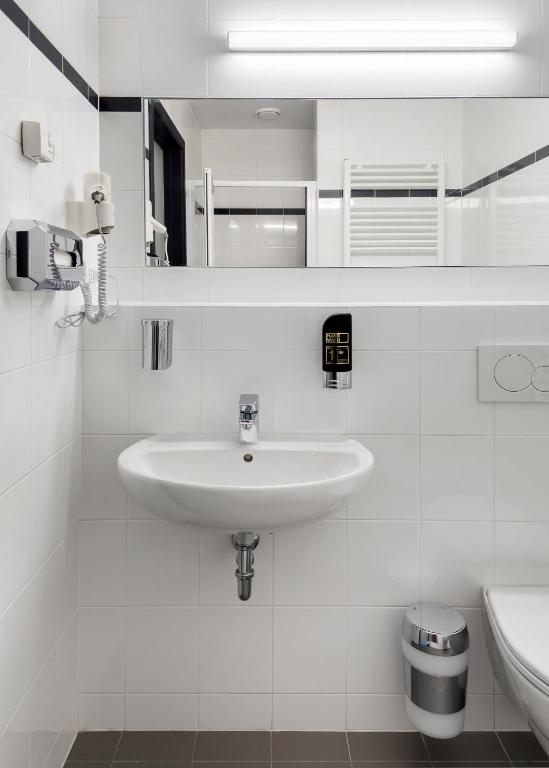 Posto Letto in Dormitorio Misto da 8