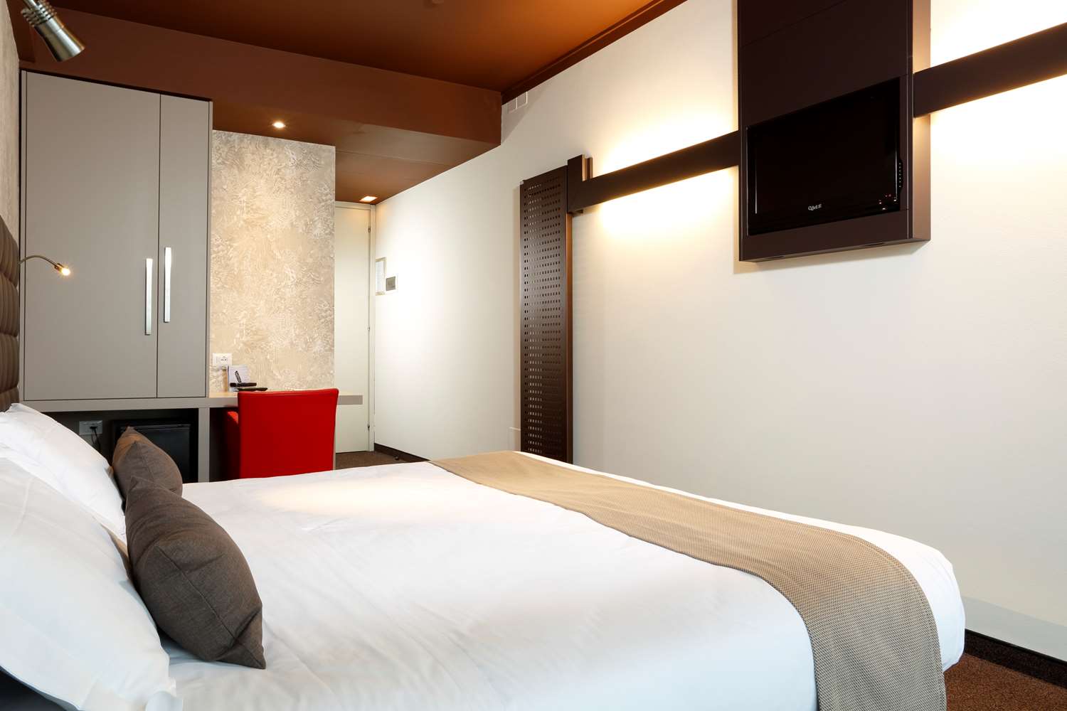 1 King Bed, Classic Room, Terrace, Twin On Request