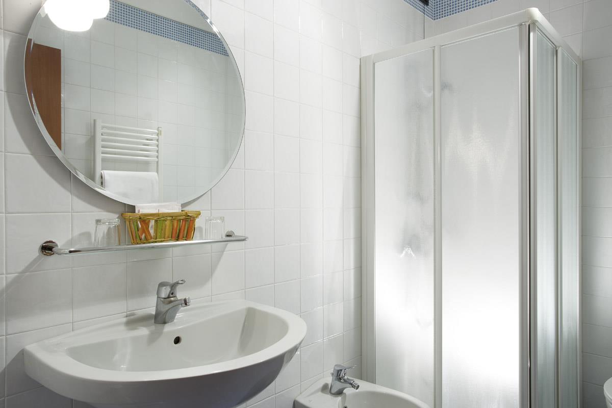 1 King 1 Single, Triple Room, Non-Smoking, Classic
