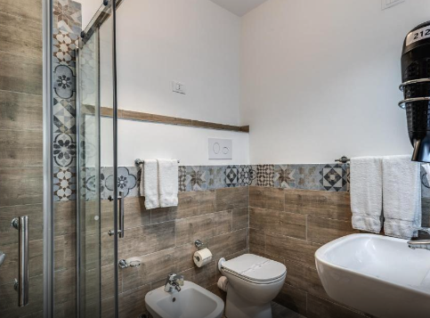 1 Queen 2 Single Beds, Non-Smoking, Standard Room, Family Room, Balcony