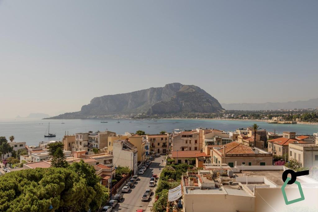 HOTIDAY Mondello Beach
