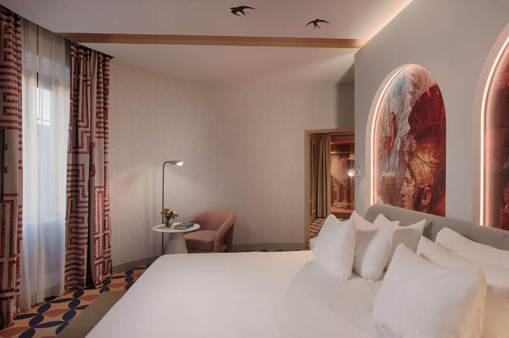 Junior Suite nhow Wine & Jacuzzi
