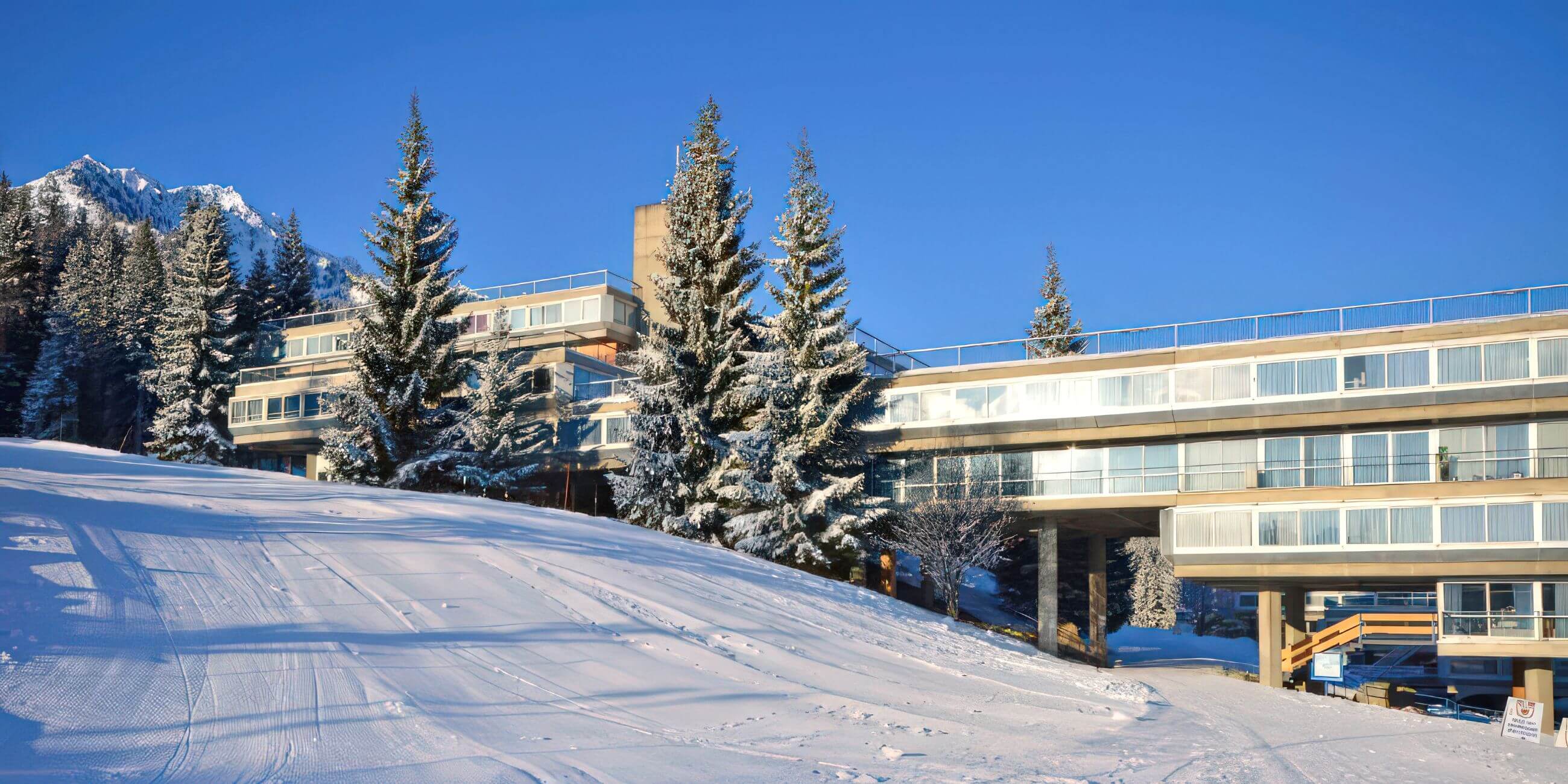TH 1400 Hotel