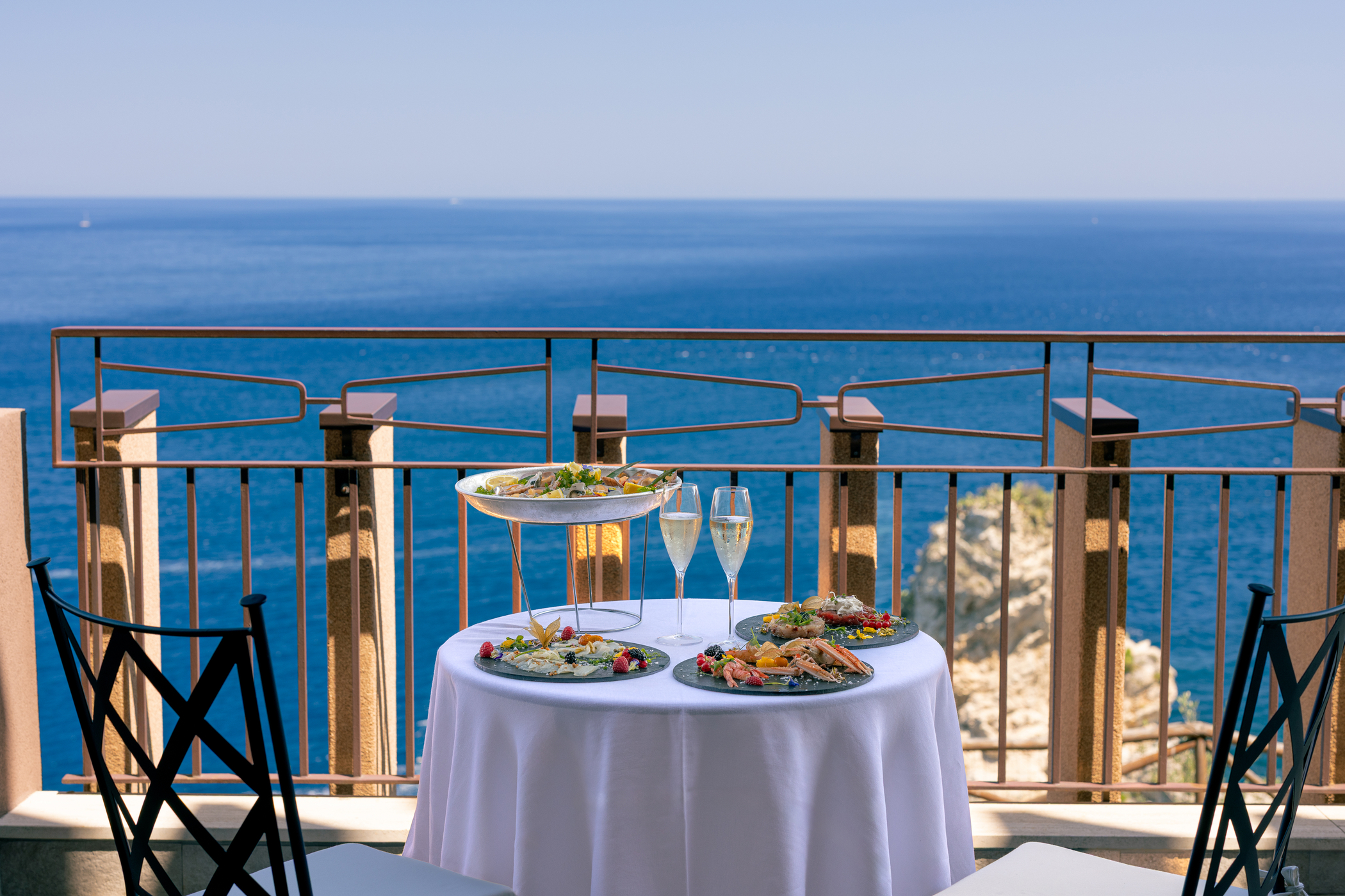 Premium Twin Room with Sea View