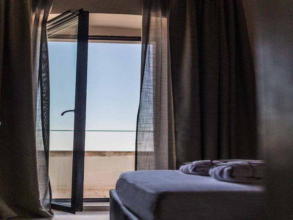 Camera Doppia Deluxe con Vista Mare e Balcone