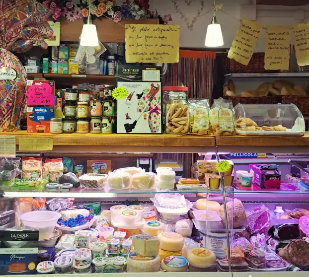 Minimarket Tanta Roba di Eleonora Pinzi