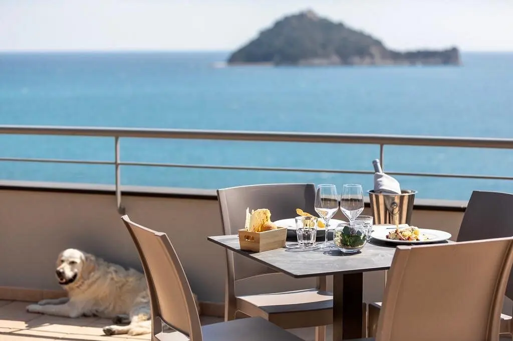 Aqua Restaurant – Baba Residences, Alassio